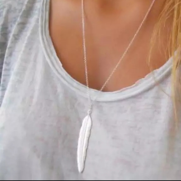 Silver Feather Necklace - Picture 4 of 4